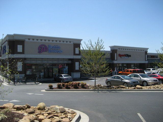 Clinton Highway Shops: 6631 Clinton Highway, Knoxville, TN 37912